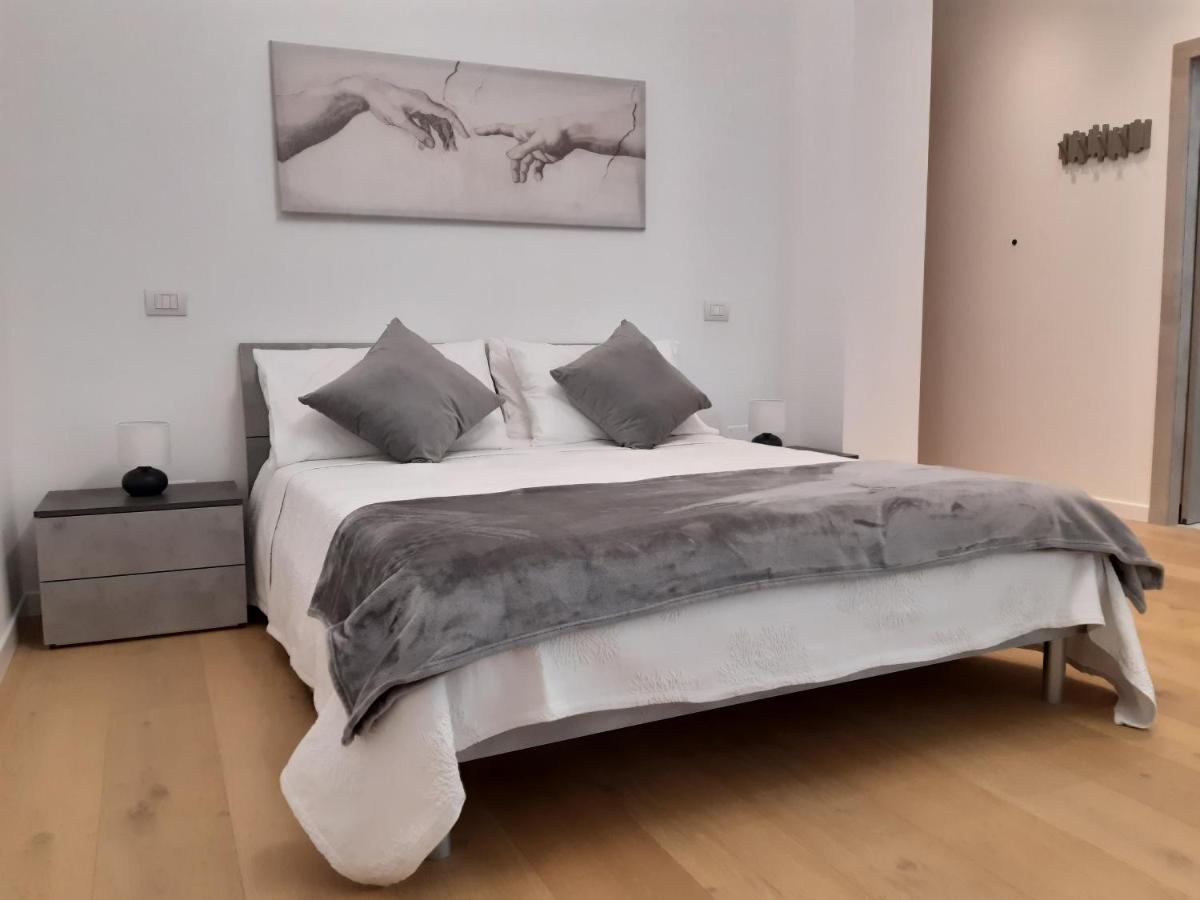 Piazza Mazzini Apartment Лечче Экстерьер фото