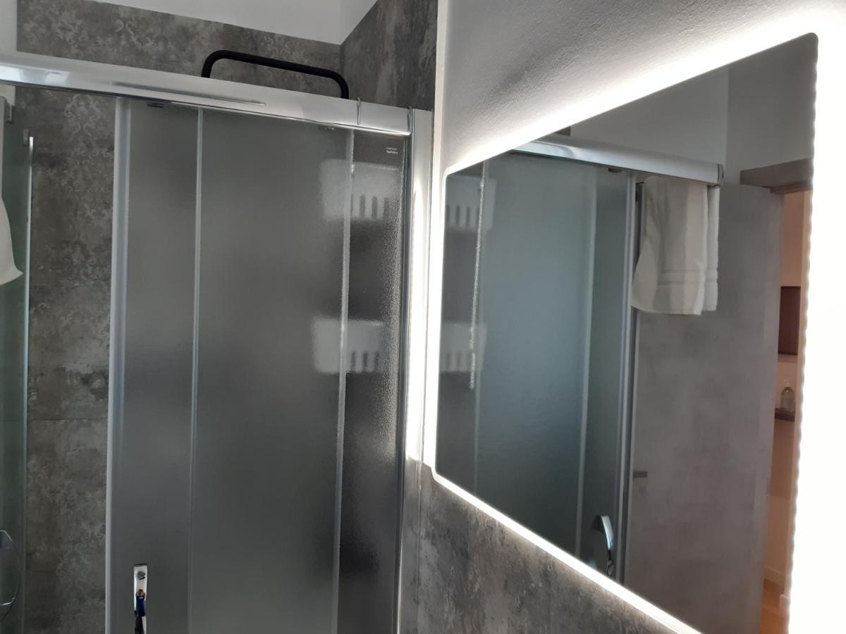 Piazza Mazzini Apartment Лечче Экстерьер фото